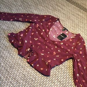 FOREVER 21 crop flower top!